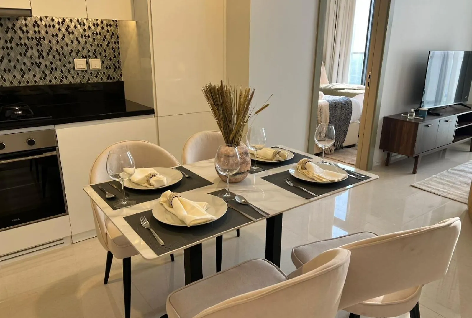 Elegant 2Br - Aykon City - 4312 Dubai
