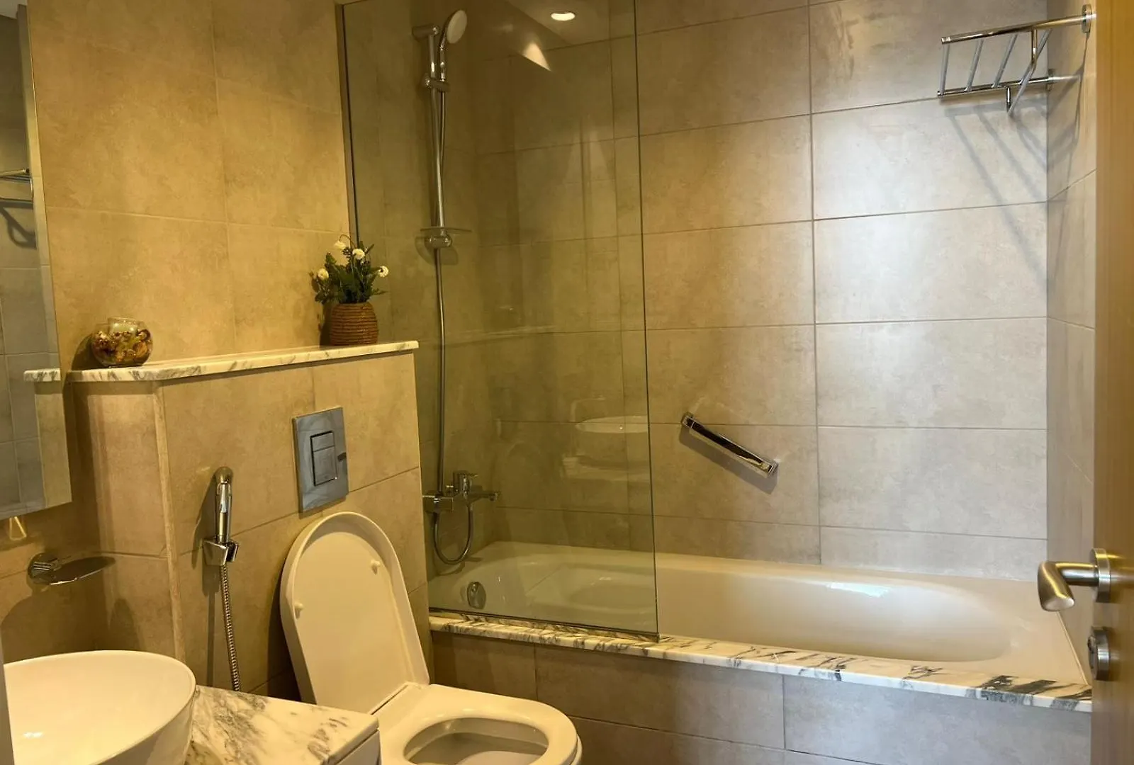 Elegant 2Br - Aykon City - 4312 Dubai United Arab Emirates